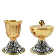 CALICE E PISSIDE CON BASE UVA E VITE