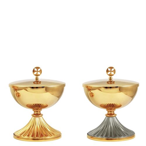 CIBORIUM WITH A RIBBED BASE