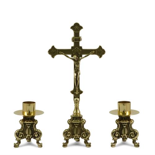 CROCE E CANDELIERI DA ALTARE SU BASE ROCOCO' h. 36 cm.