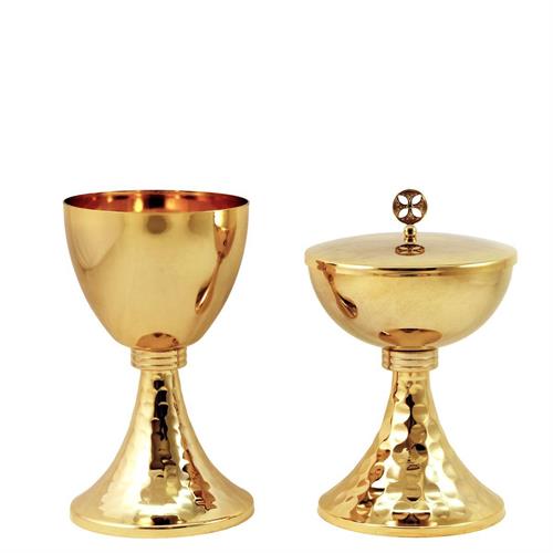CALICE E PISSIDE DORATI CON BASE MARTELLATA